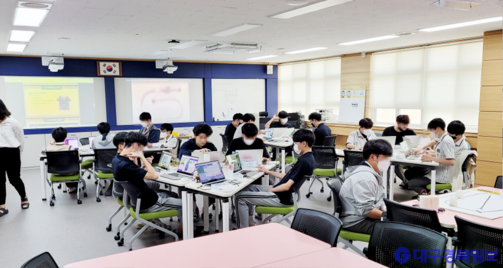 경북교육청, 미래형 컴퓨터교육실 구축에 박차!